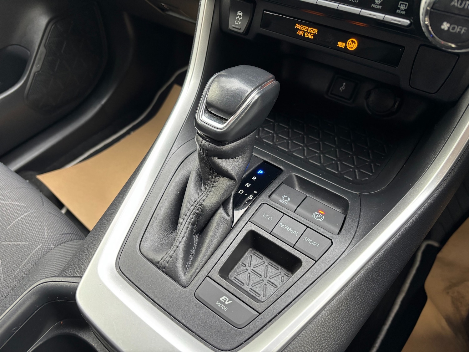 Used Toyota RAV4 2020 for sale - 77195557: Photo 18