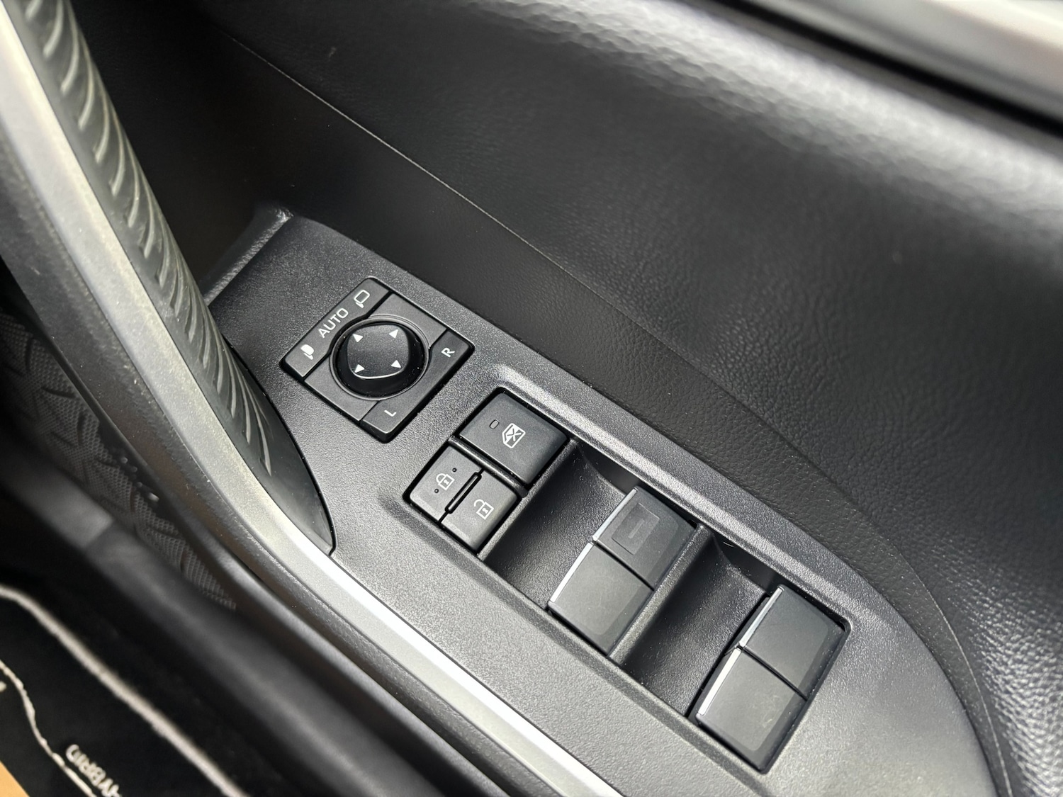 Used Toyota RAV4 2020 for sale - 77195557: Photo 21