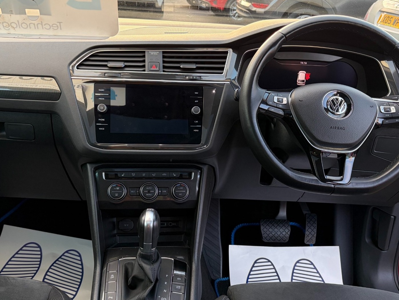Used Volkswagen Tiguan 2018 for sale - 77003625: Photo 2