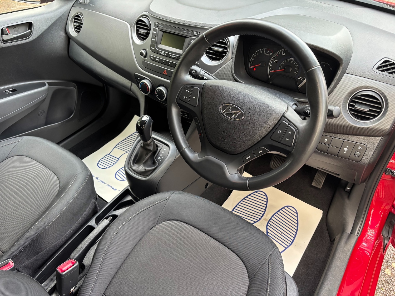 Used Hyundai i10 2019 for sale - 76104396: Photo 10