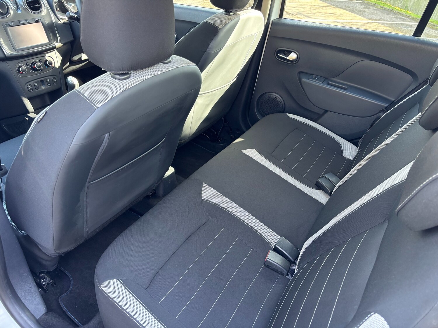 Used Dacia Sandero Stepway 2018 for sale - 78223023: Photo 20