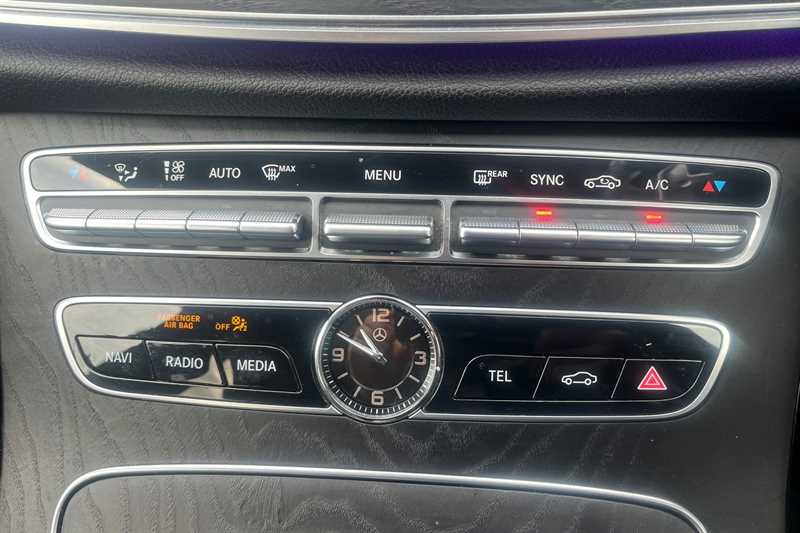 Used Mercedes-Benz E Class 2020 for sale - 77205893: Photo 15