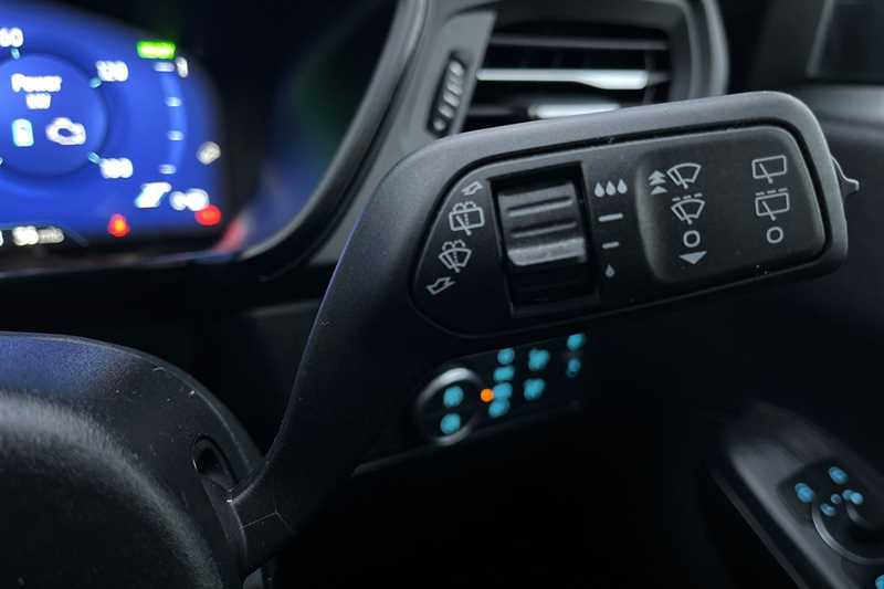 Used Ford Kuga 2023 for sale - 76475276: Photo 32