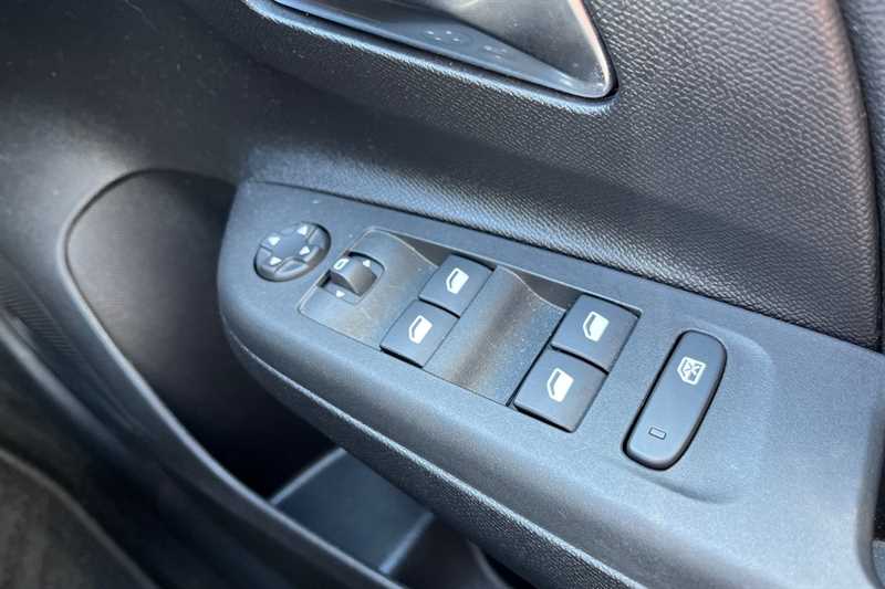 Used Vauxhall Corsa for sale - 76661306: Photo 16