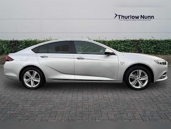 Used Vauxhall Insignia 2018 for sale - 76487647: Photo