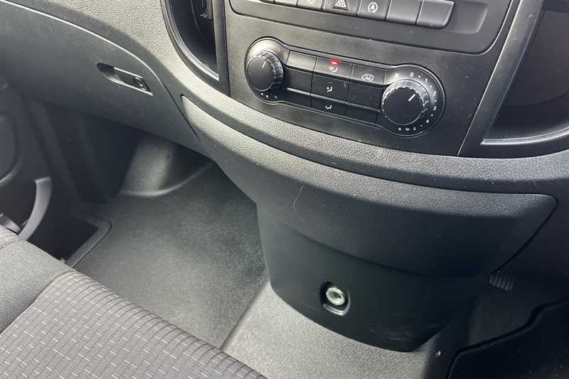 Used Mercedes-Benz Vito 2021 for sale - 77614803: Photo 14