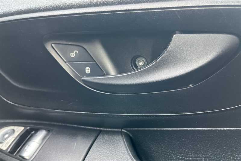Used Mercedes-Benz Vito 2021 for sale - 77614803: Photo 24