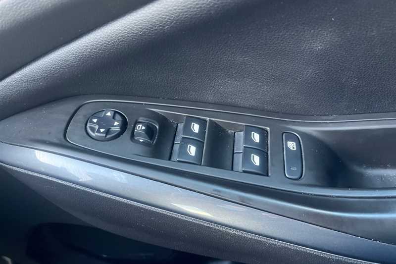 Used Vauxhall Grandland X 2018 for sale - 76610038: Photo 16