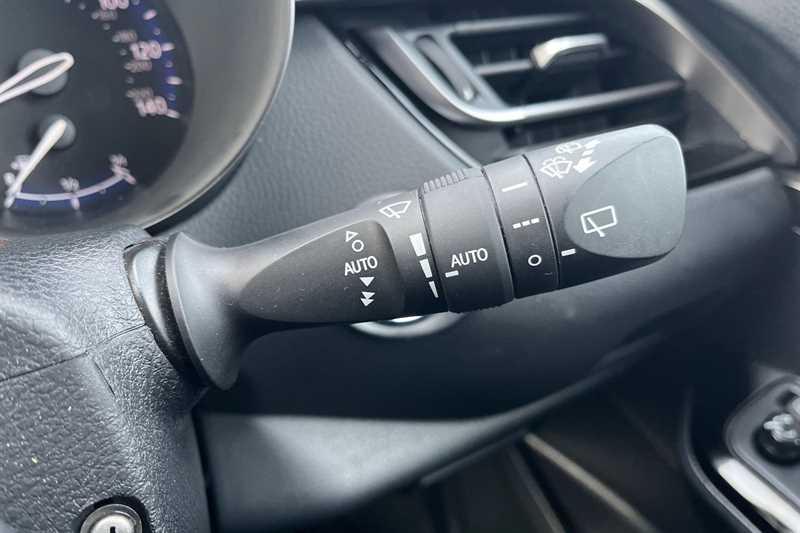 Used Toyota C-HR 2021 for sale - 77513417: Photo 45