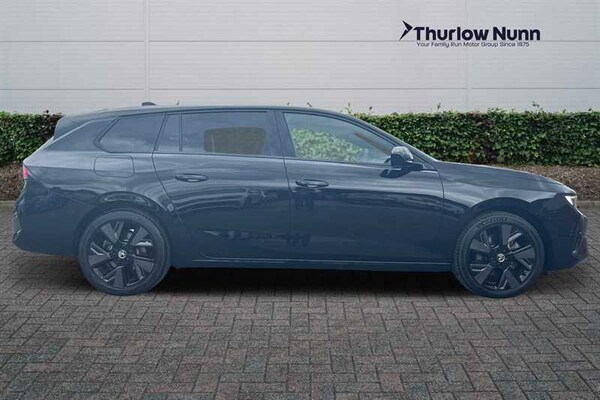 Used Vauxhall Astra 2024 for sale - 75541508: Photo 2
