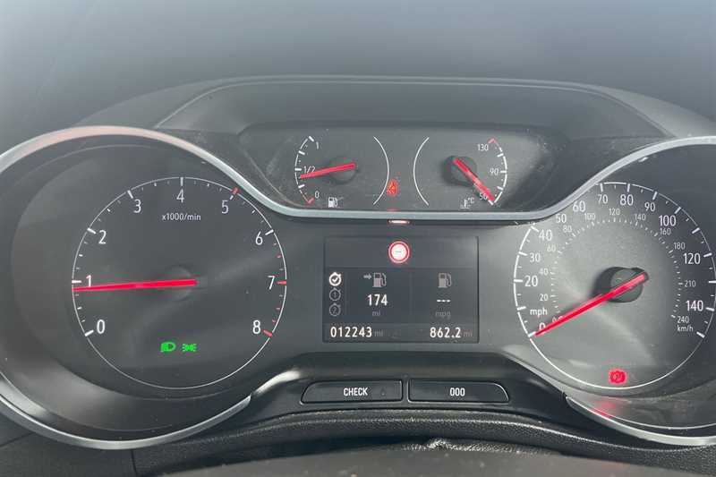 Used Vauxhall Crossland 2022 for sale - 76191286: Photo 40