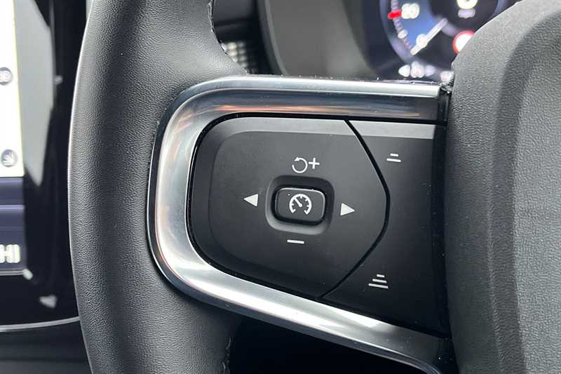 Used Volvo XC40 2022 for sale - 77513030: Photo 21