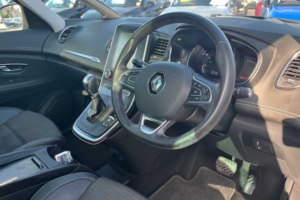 Used Renault Grand Scenic 2020 for sale - 76086936: Photo 10