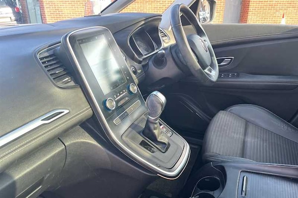 Used Renault Grand Scenic 2020 for sale - 76086936: Photo 37