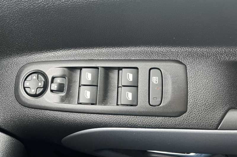 Used Vauxhall Combo Life Electric 2024 for sale - 76390279: Photo 16