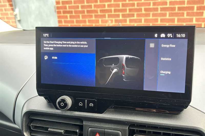 Used Vauxhall Combo Life Electric 2024 for sale - 76390279: Photo 18