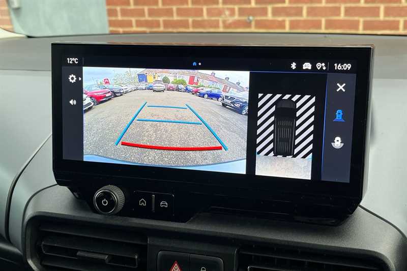 Used Vauxhall Combo Life Electric 2024 for sale - 76390279: Photo 19