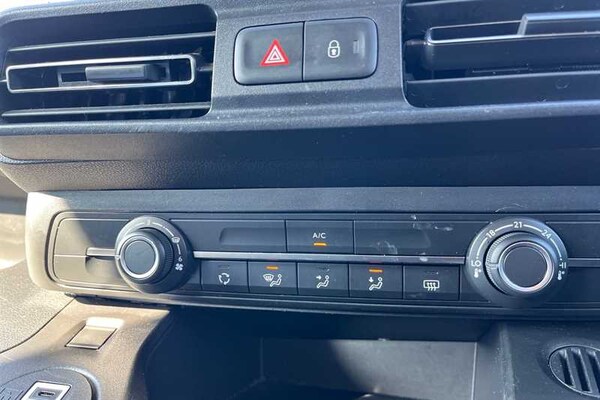 Used Vauxhall Combo Life Electric 2024 for sale - 76204249: Photo 15