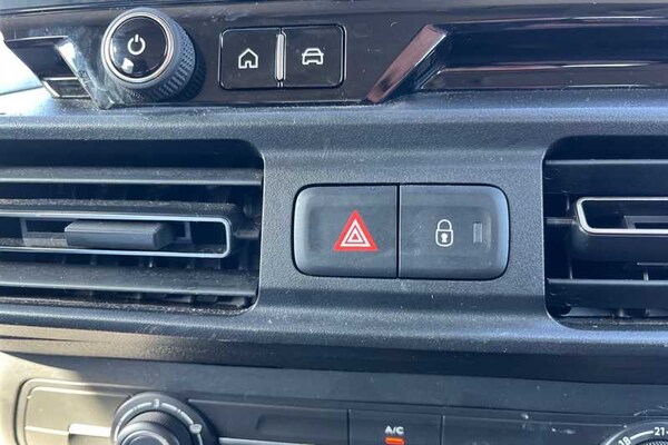 Used Vauxhall Combo Life Electric 2024 for sale - 76204249: Photo 36
