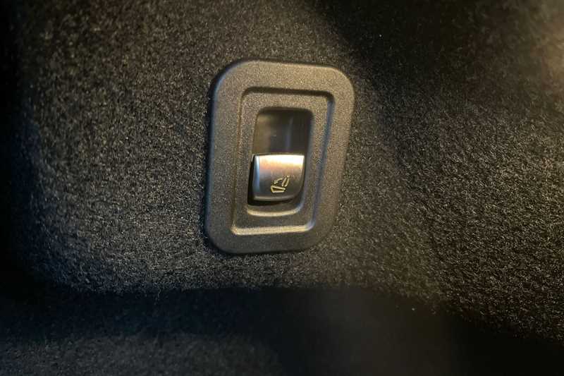 Used Mercedes-Benz C Class 2017 for sale - 77471163: Photo 26