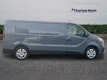 Used Renault Trafic 2023 for sale - 76372616: Photo