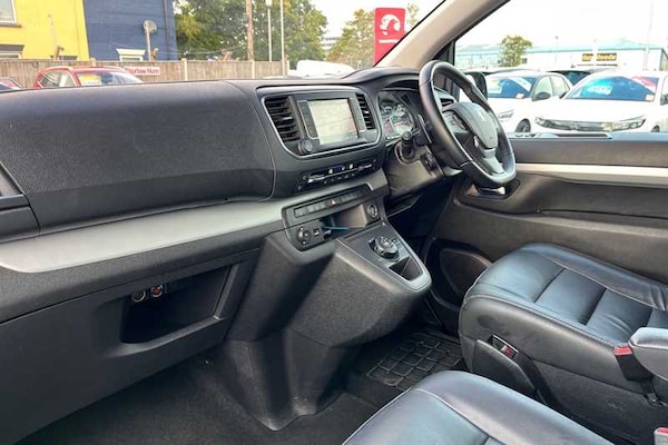 Used Peugeot Traveller 2023 for sale - 76168946: Photo 13
