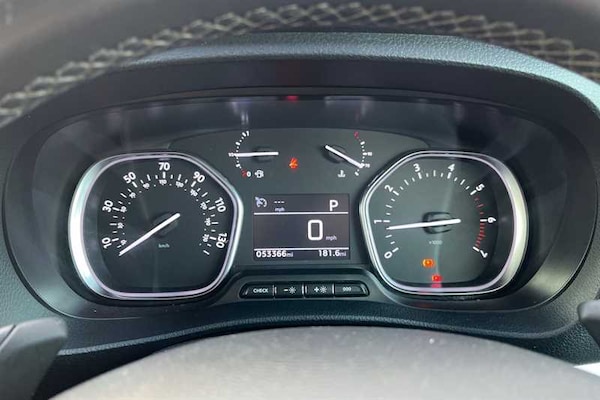 Used Peugeot Traveller 2023 for sale - 76168946: Photo 20