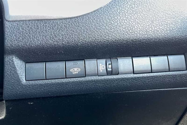 Used Peugeot Traveller 2023 for sale - 76168946: Photo 25