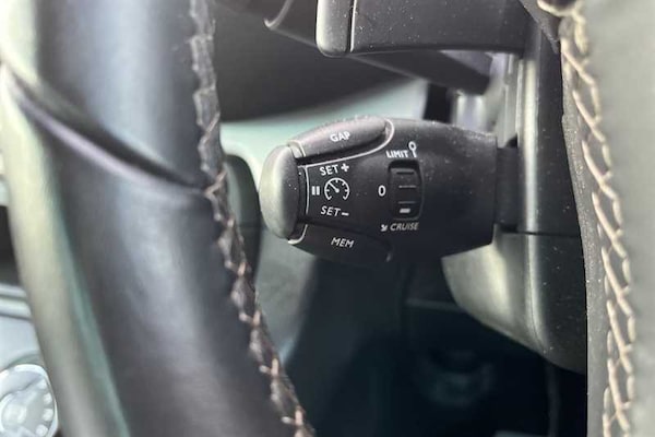 Used Peugeot Traveller 2023 for sale - 76168946: Photo 29