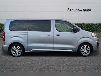 Used Peugeot Traveller 2023 for sale - 76168946: Photo 2