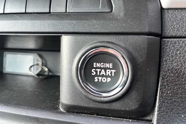 Used Peugeot Traveller 2023 for sale - 76168946: Photo 33