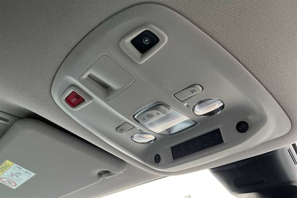 Used Peugeot Traveller 2023 for sale - 76168946: Photo 42