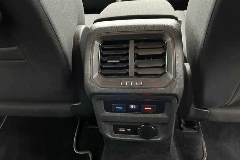Used Volkswagen Tiguan 2020 for sale - 76420515: Photo 37