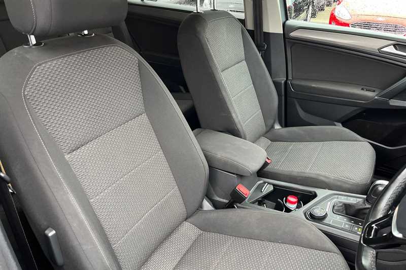 Used Volkswagen Tiguan 2020 for sale - 76420515: Photo 38