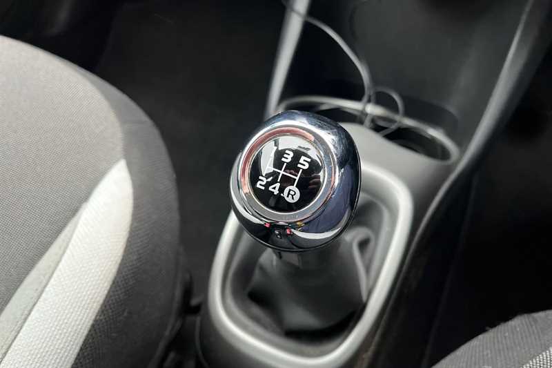 Used Toyota AYGO 2017 for sale - 77740208: Photo 60