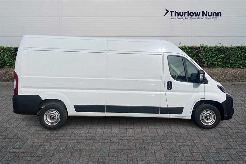 Used Vauxhall Movano 2024 for sale - 77960219: Photo 2