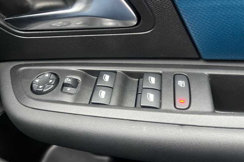 Used Citroen e-C4 2021 for sale - 76261945: Photo 16