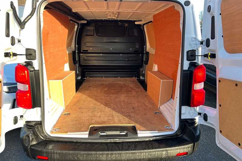 Used Vauxhall Vivaro 2024 for sale - 77471861: Photo 24