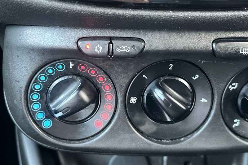 Used Vauxhall Corsa 2017 for sale - 77755861: Photo 28