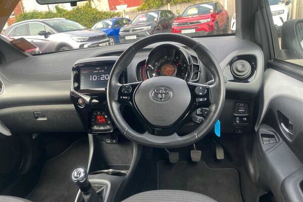 Used Toyota AYGO 2021 for sale - 76204383: Photo 11