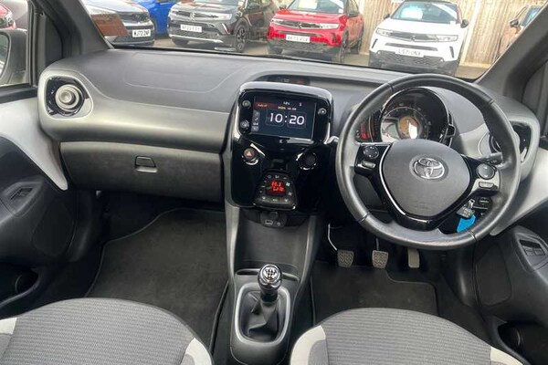 Used Toyota AYGO 2021 for sale - 76204383: Photo 12
