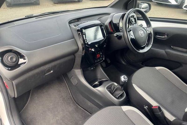 Used Toyota AYGO 2021 for sale - 76204383: Photo 13