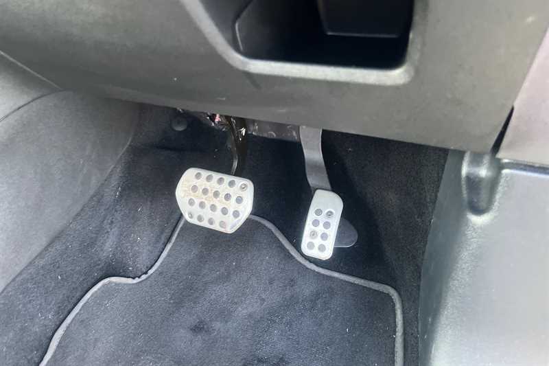 Vehicle 33