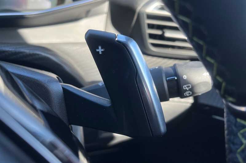 Used Peugeot 2008 2023 for sale - 76328481: Photo 32