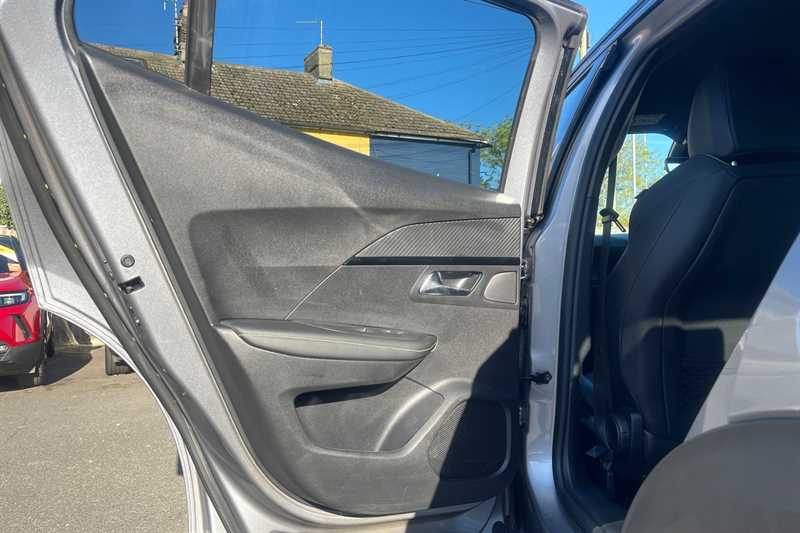 Used Peugeot 2008 2023 for sale - 76328481: Photo 48