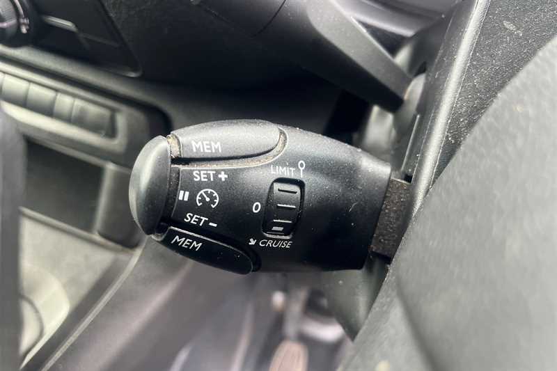 Used Peugeot Expert 2023 for sale - 76420551: Photo 35