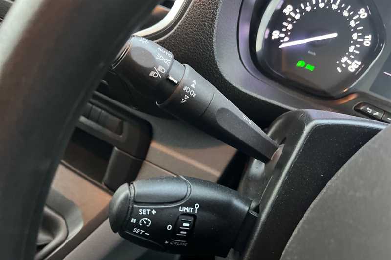 Used Vauxhall Vivaro 2021 for sale - 77307797: Photo 21