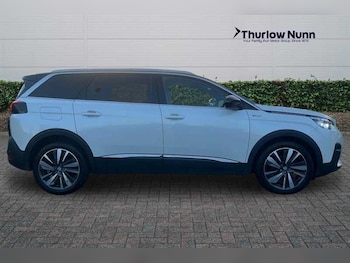 Used Peugeot 5008 2020 for sale - 76610053: Photo