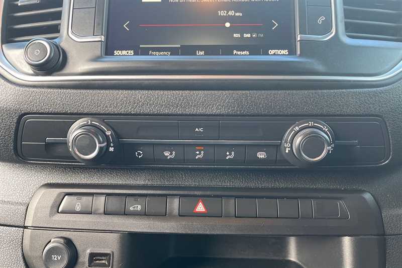 Used Vauxhall Vivaro 2023 for sale - 77513889: Photo 15