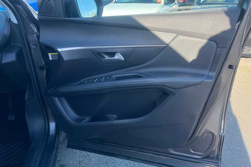 Used Peugeot 3008 2021 for sale - 77927588: Photo 40